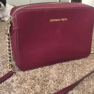 Michael Kors Jet Set Large Leather Crossbody Bag